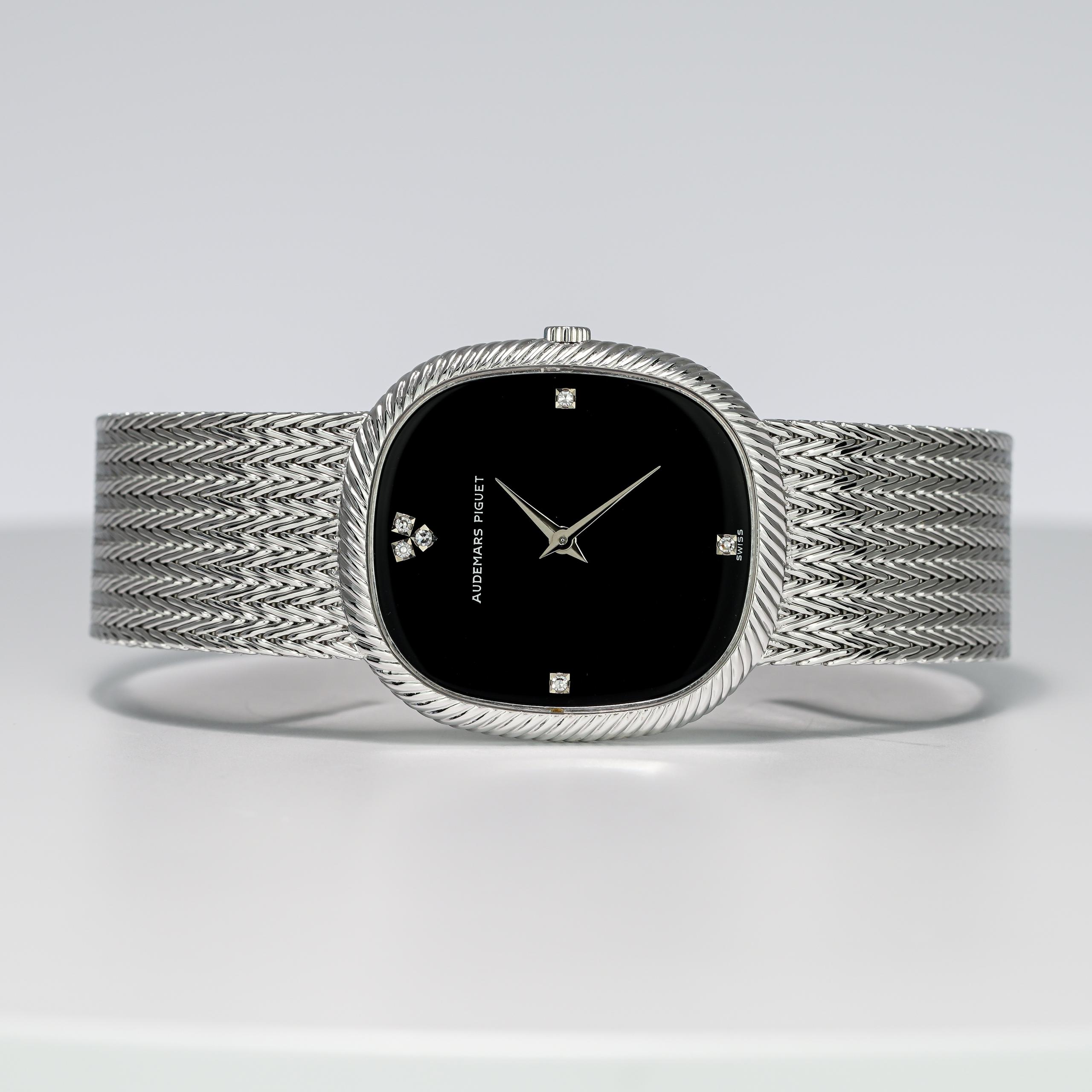 Audemars Piguet {{ product.attribute.model }}