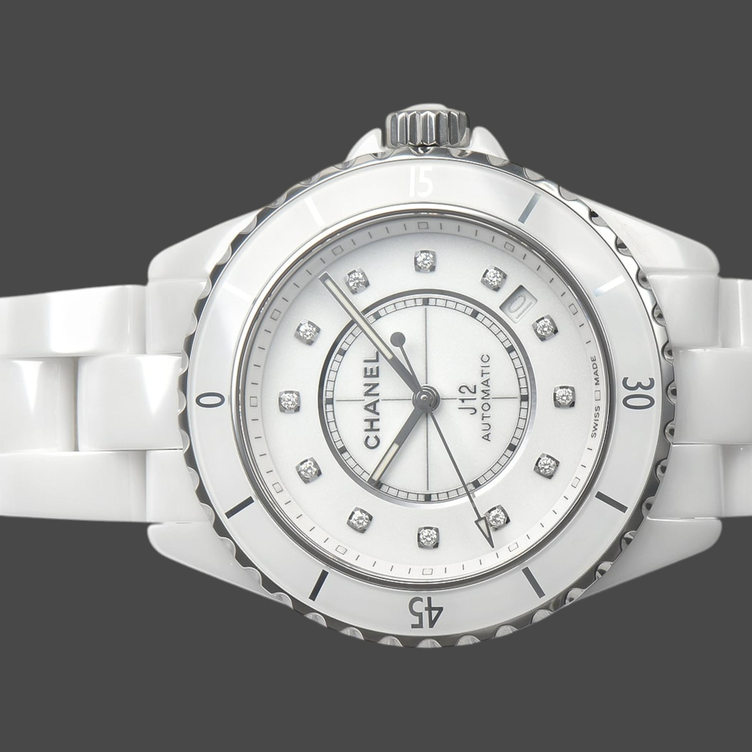 Chanel J12