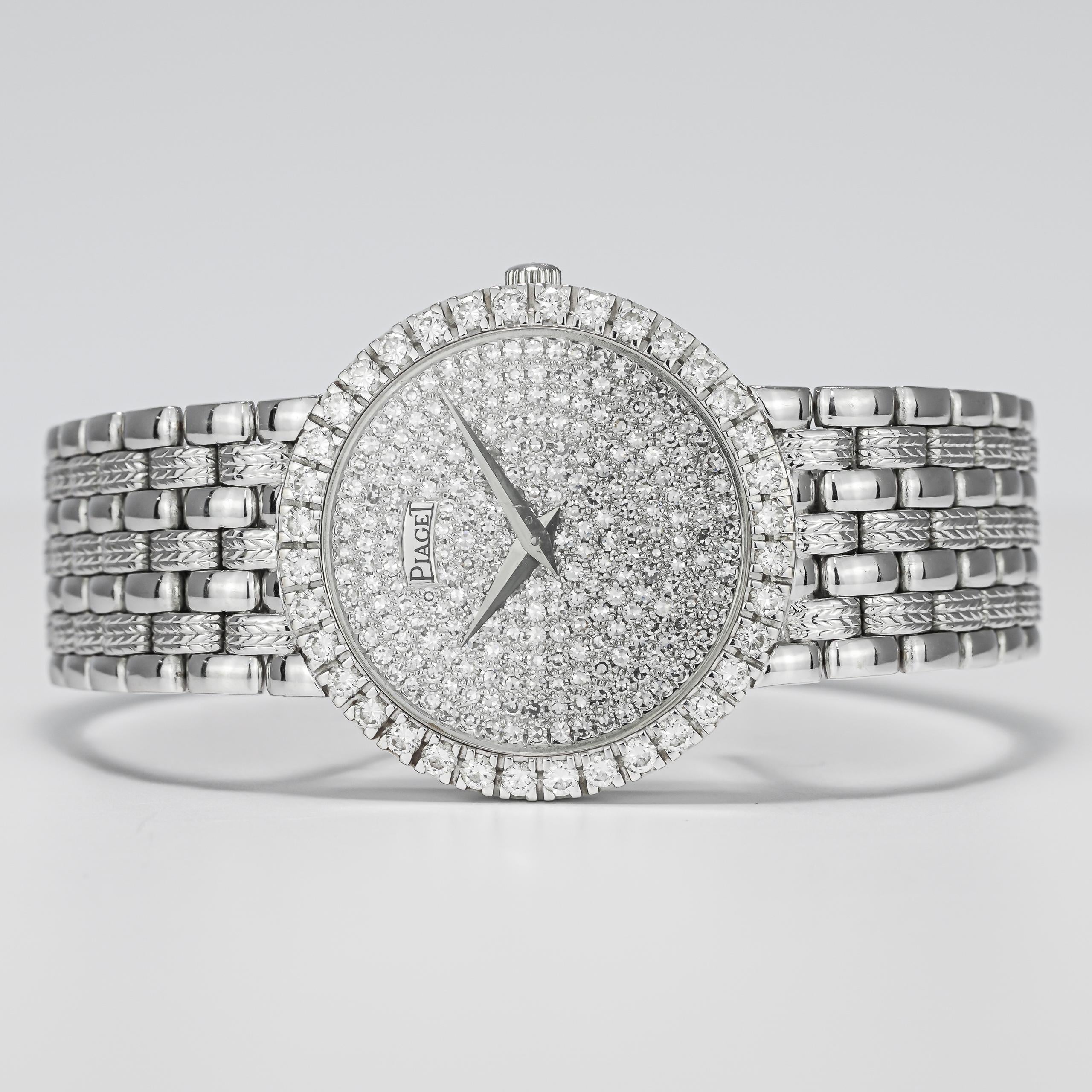 Piaget  G0A21041