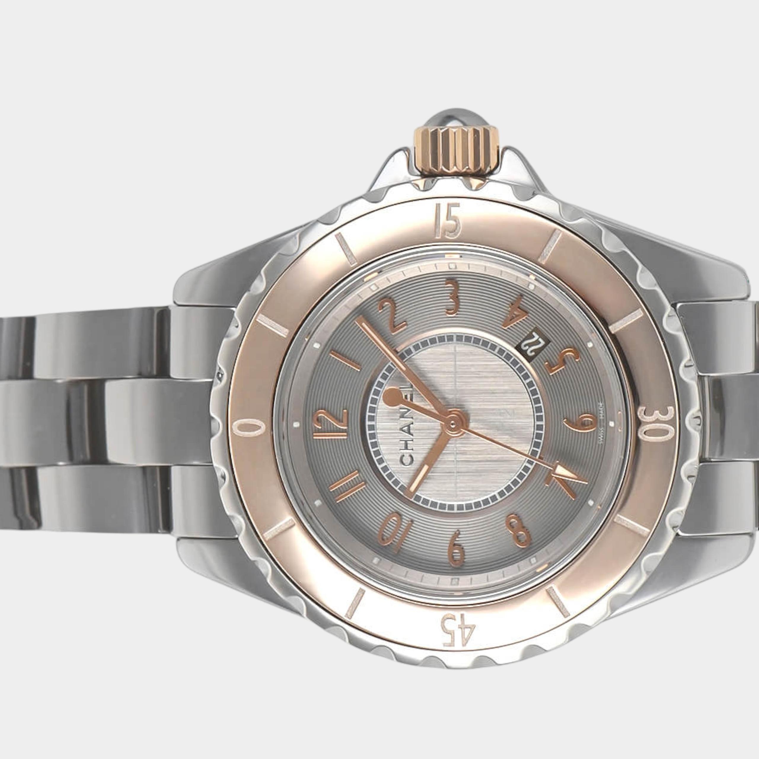 Chanel J12