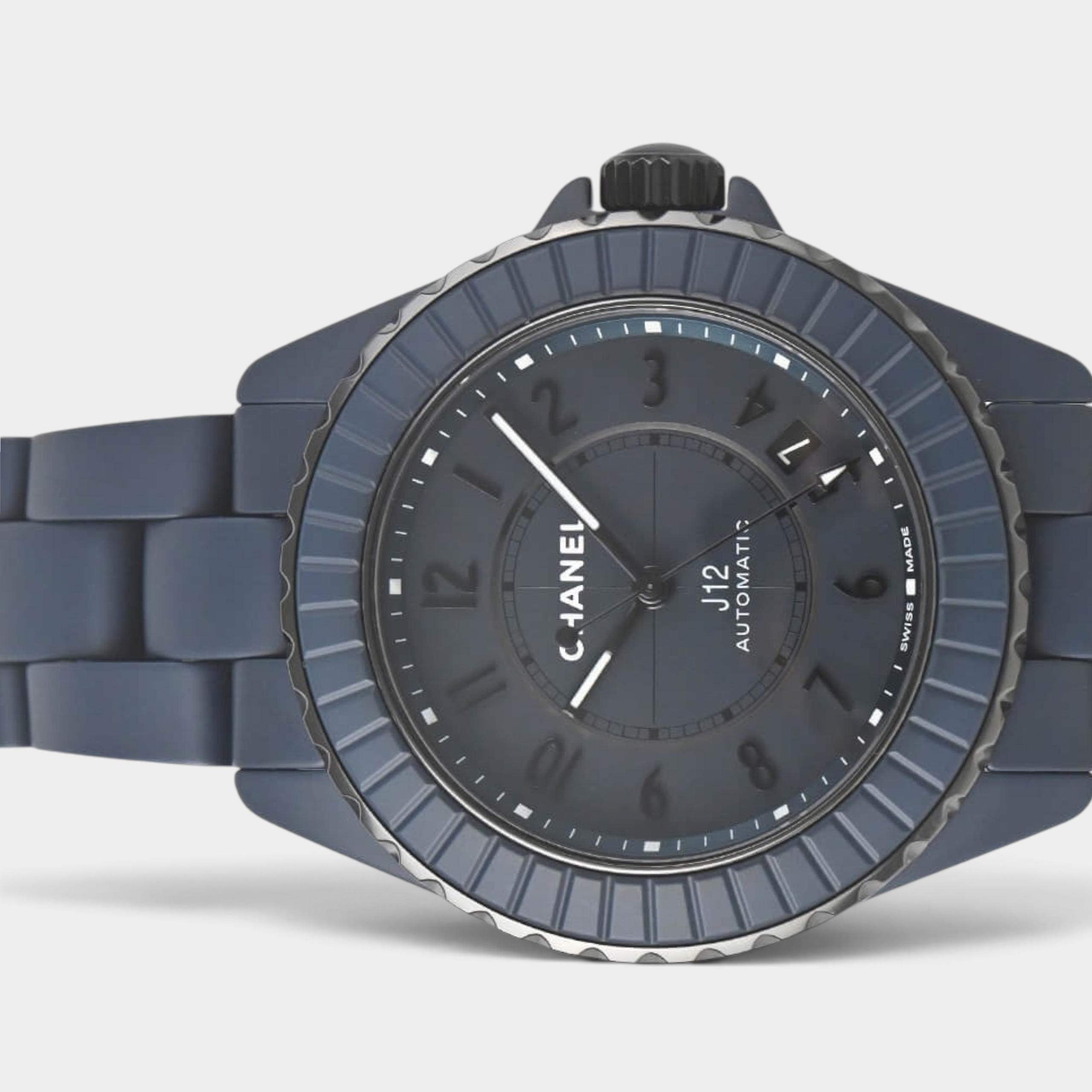 Chanel J12