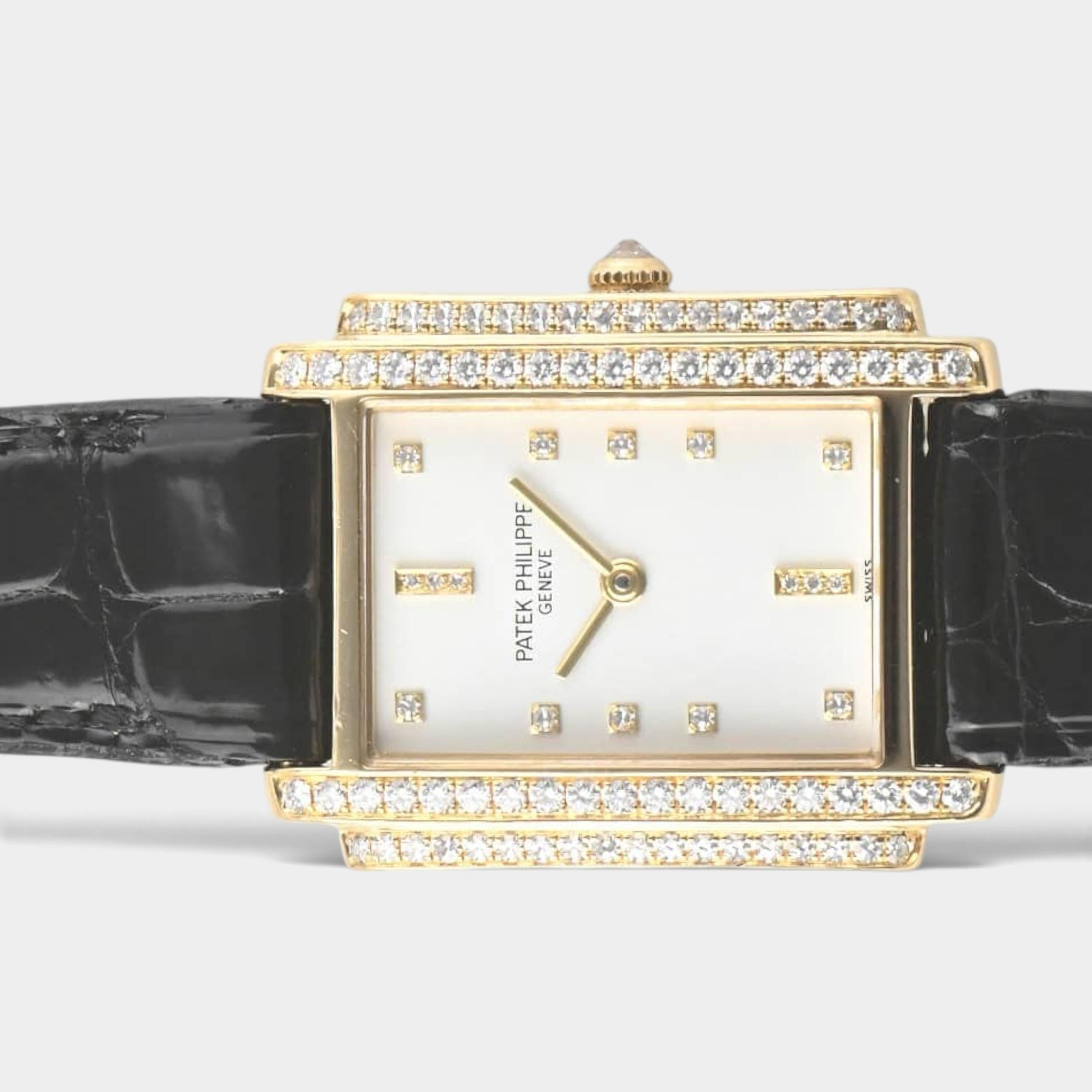 Patek Philippe Gondolo 4825/100 | 22 x 28.5 mm, Used (Very good) — Buy in Switzerland