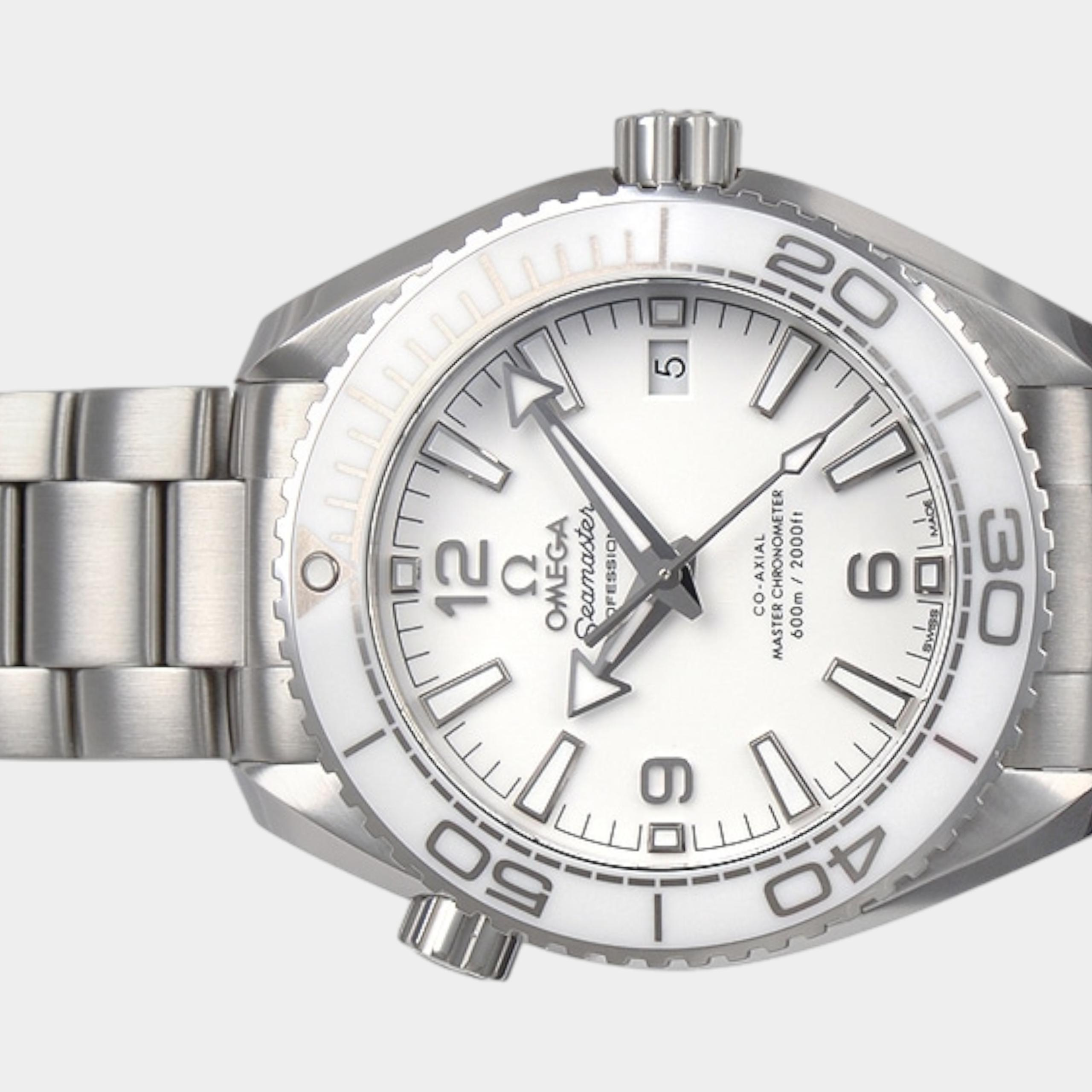 Omega Seamaster Planet Ocean 215.30.40.20.04.001 | 39.5 mm, Like new & unworn — Switzerland