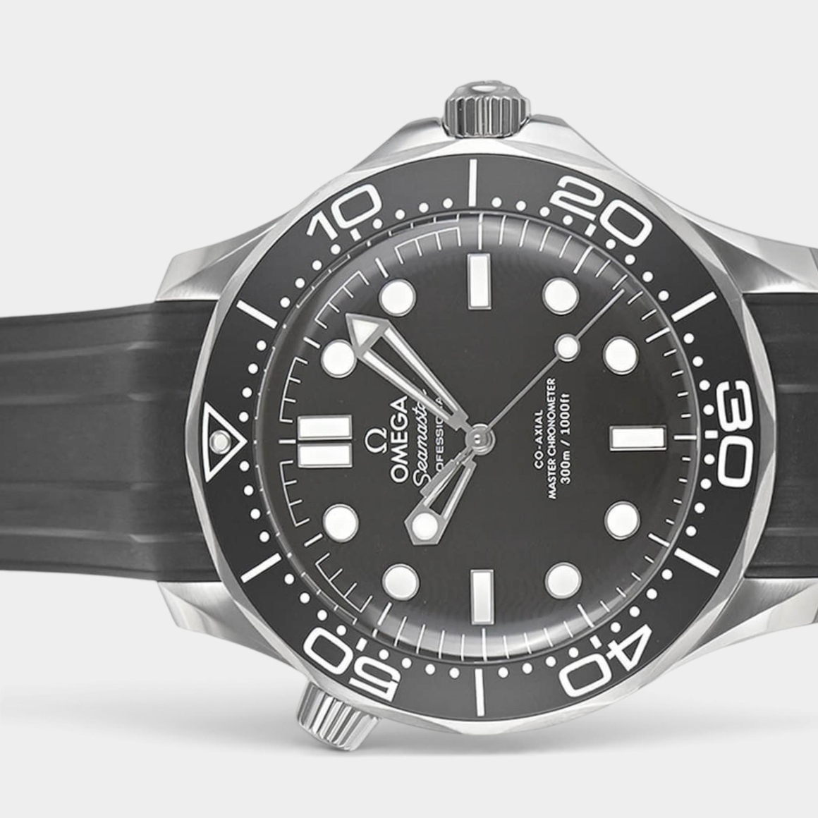 Buy Omega Seamaster Diver 300 M | 42 mm, Used (Very good) in Switzerland