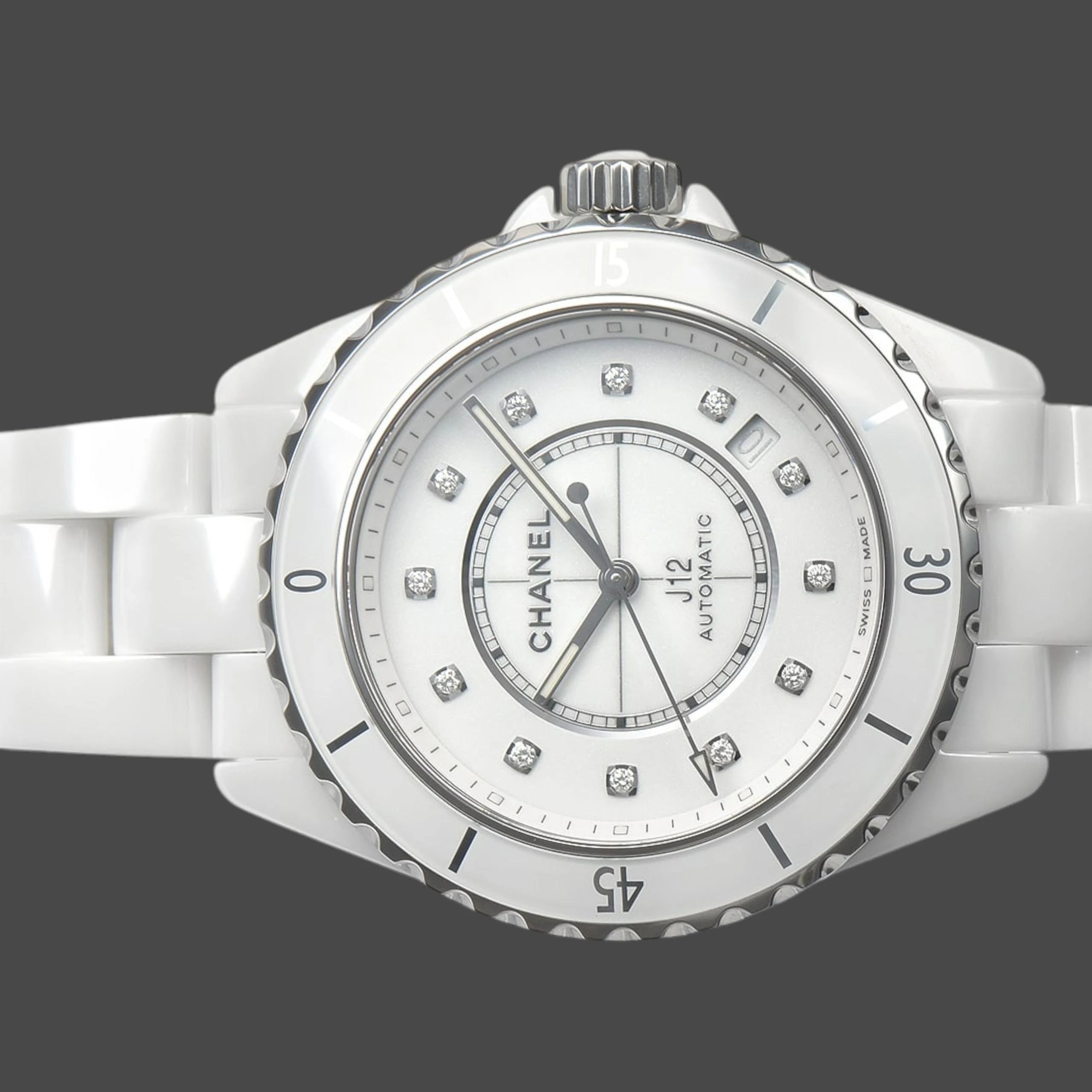 Chanel J12 H5705 | 38 mm, Like new & unworn — Switzerland