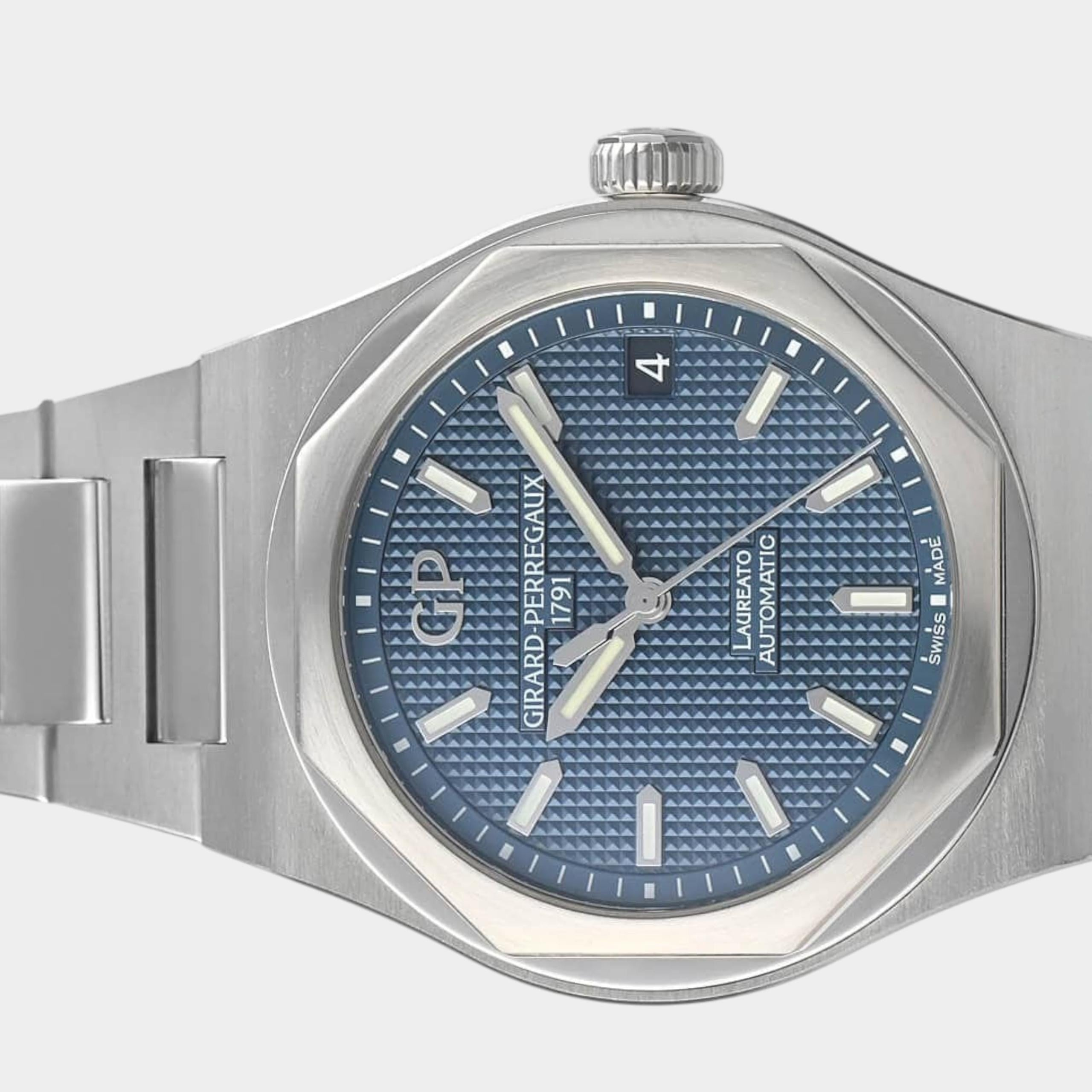Girard Perregaux Laureato