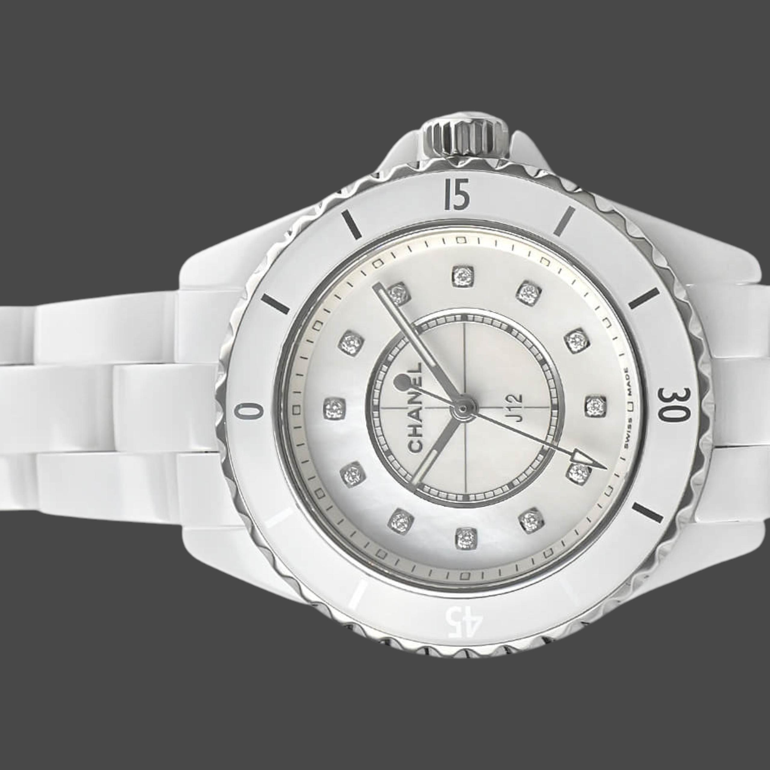 Chanel J12