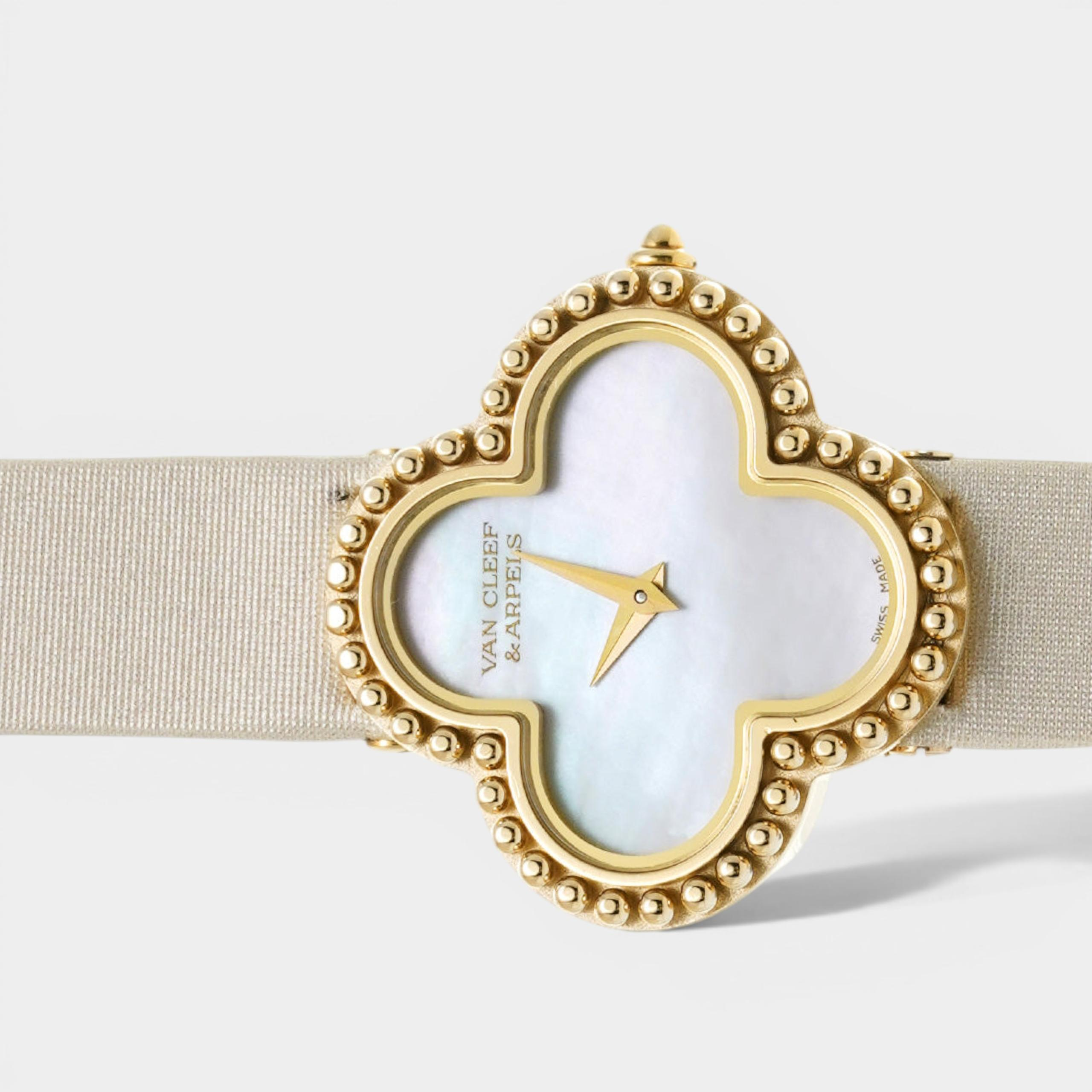 Van Cleef & Arpels Alhambra VCARD22000 | 26 mm, Used (Very good) — Switzerland