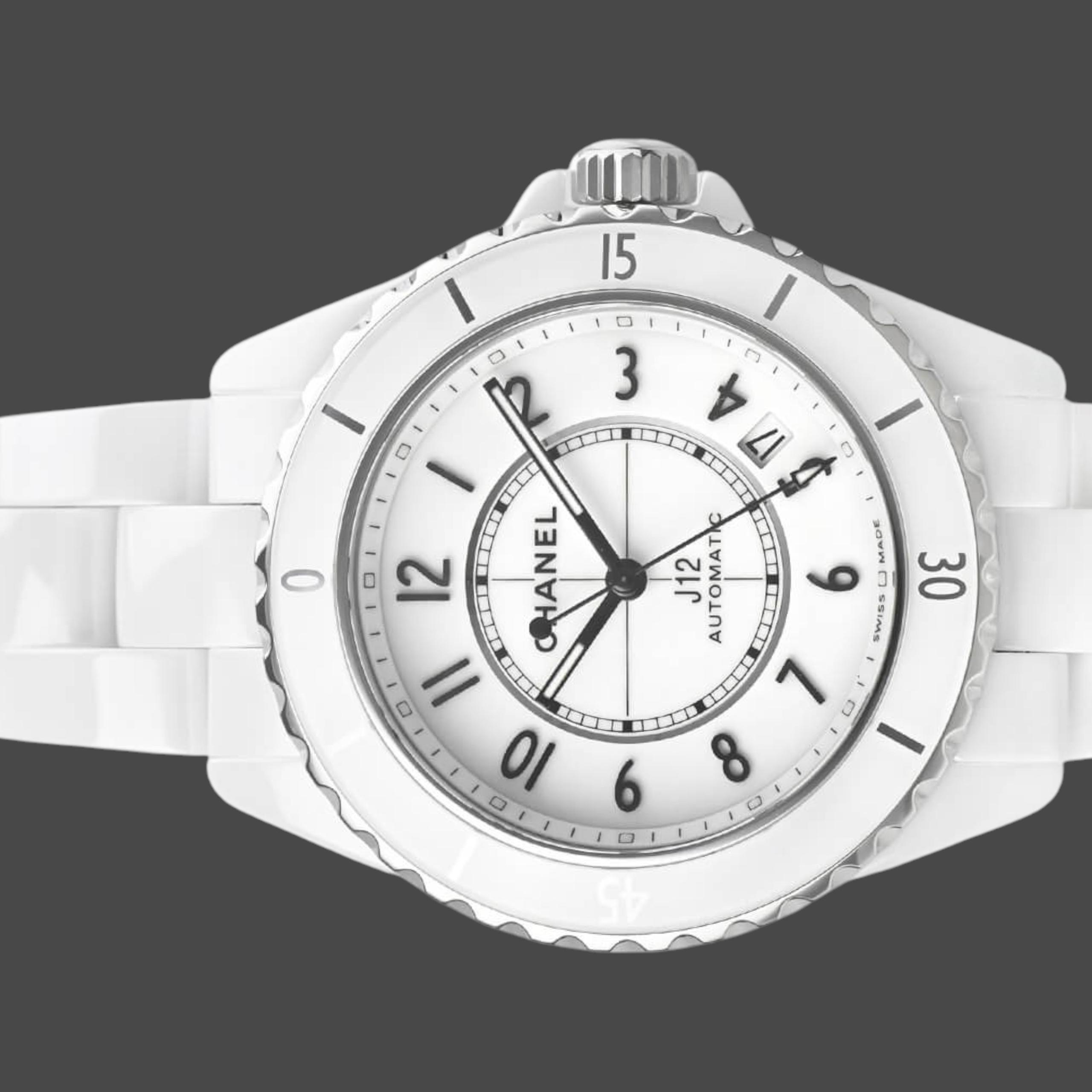 Chanel J12
