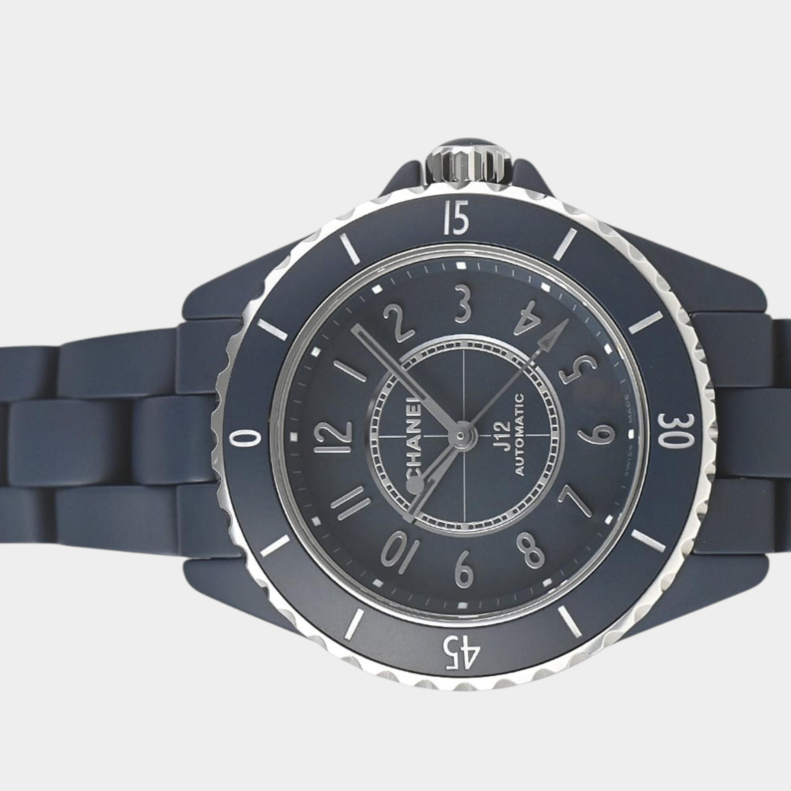 Chanel J12 H11683 | 33 mm, Like new & unworn — Switzerland