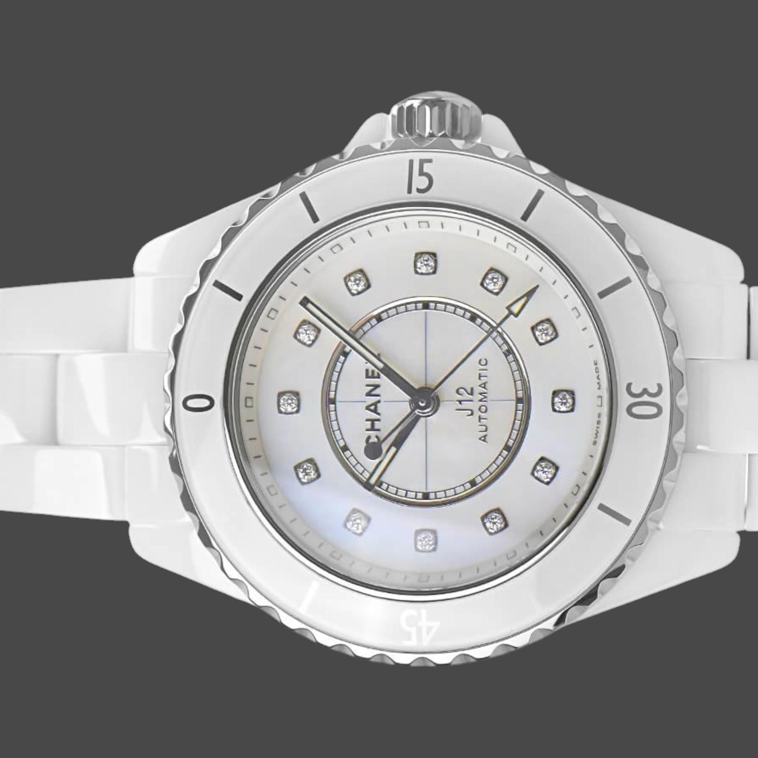 Chanel J12