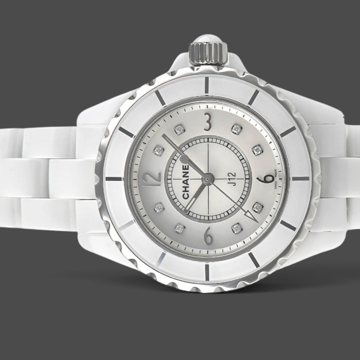 Chanel J12