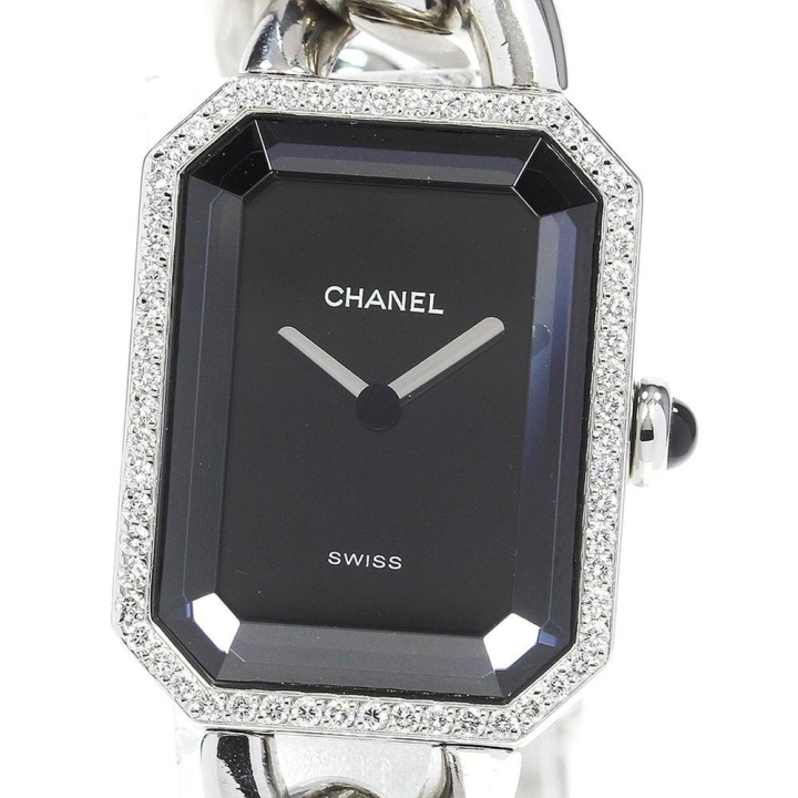 Chanel Première