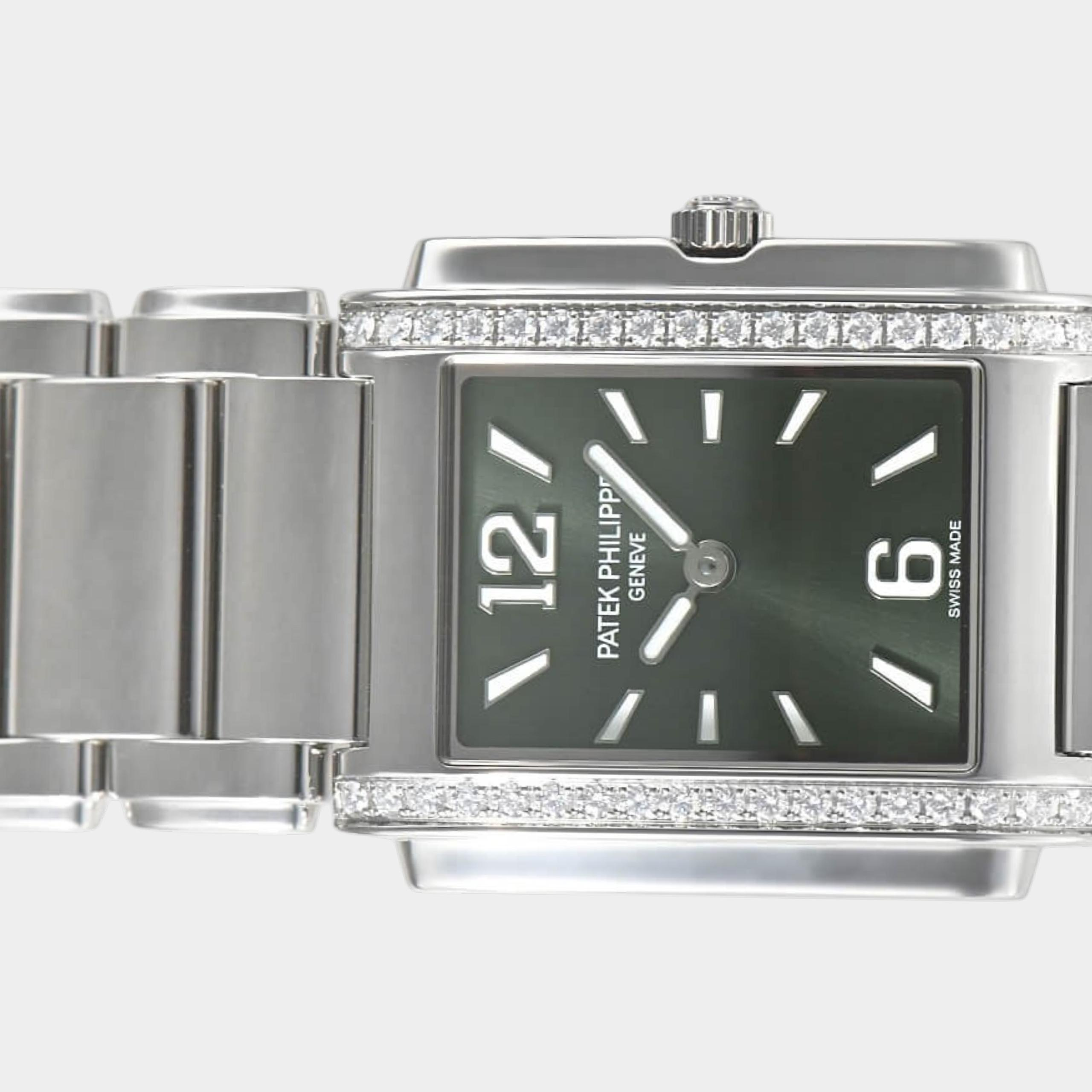 Patek Philippe Twenty~4 4910/1200A-011 | 30 x 25.1 mm, Used (Very good) — Switzerland