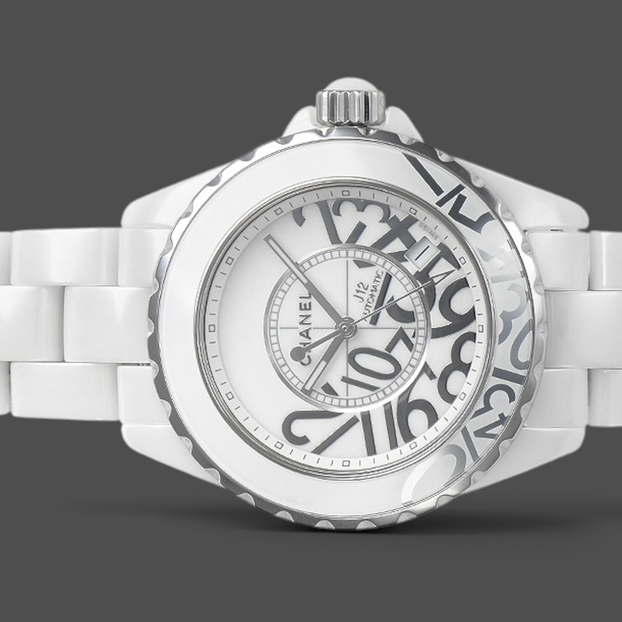 Chanel J12