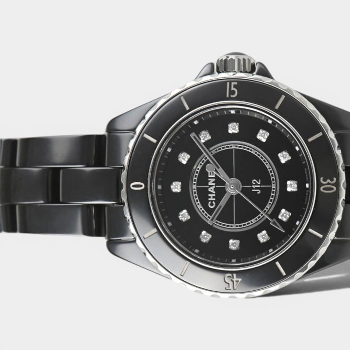 Chanel J12