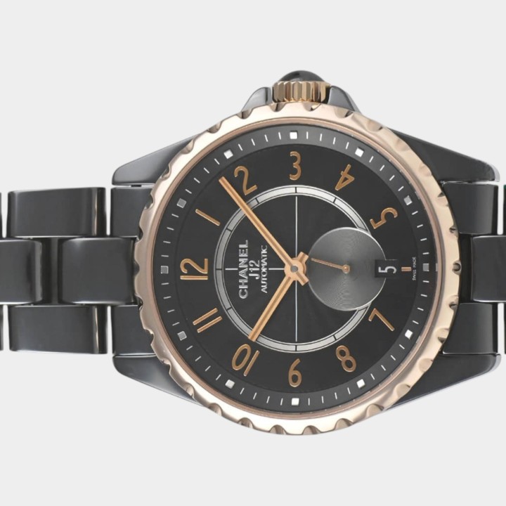 Chanel J12