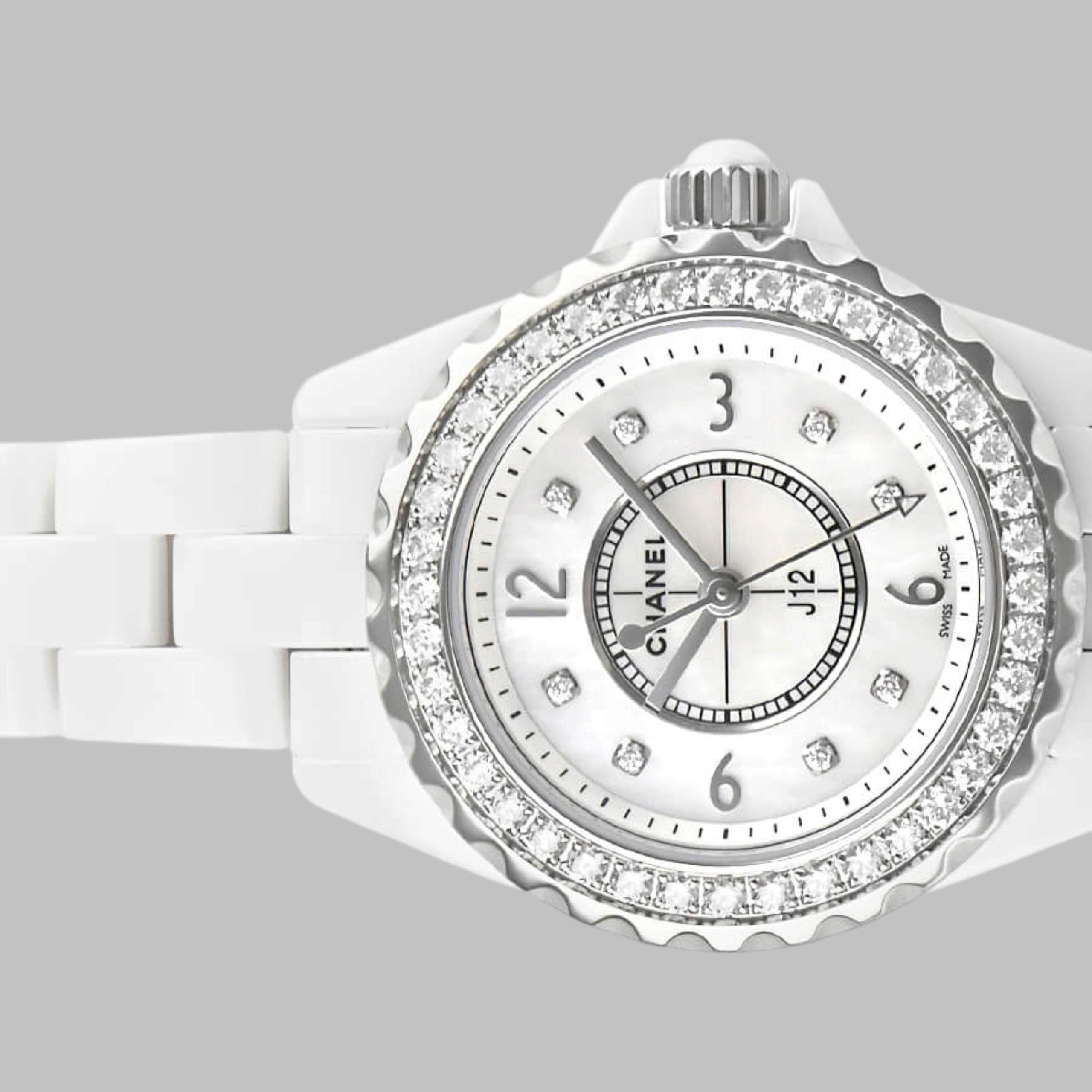 Chanel J12