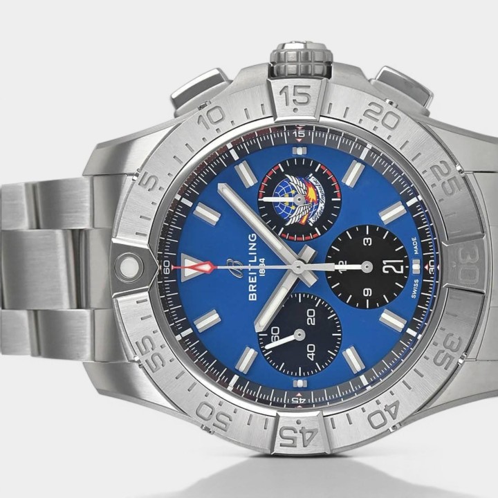 Breitling Avenger