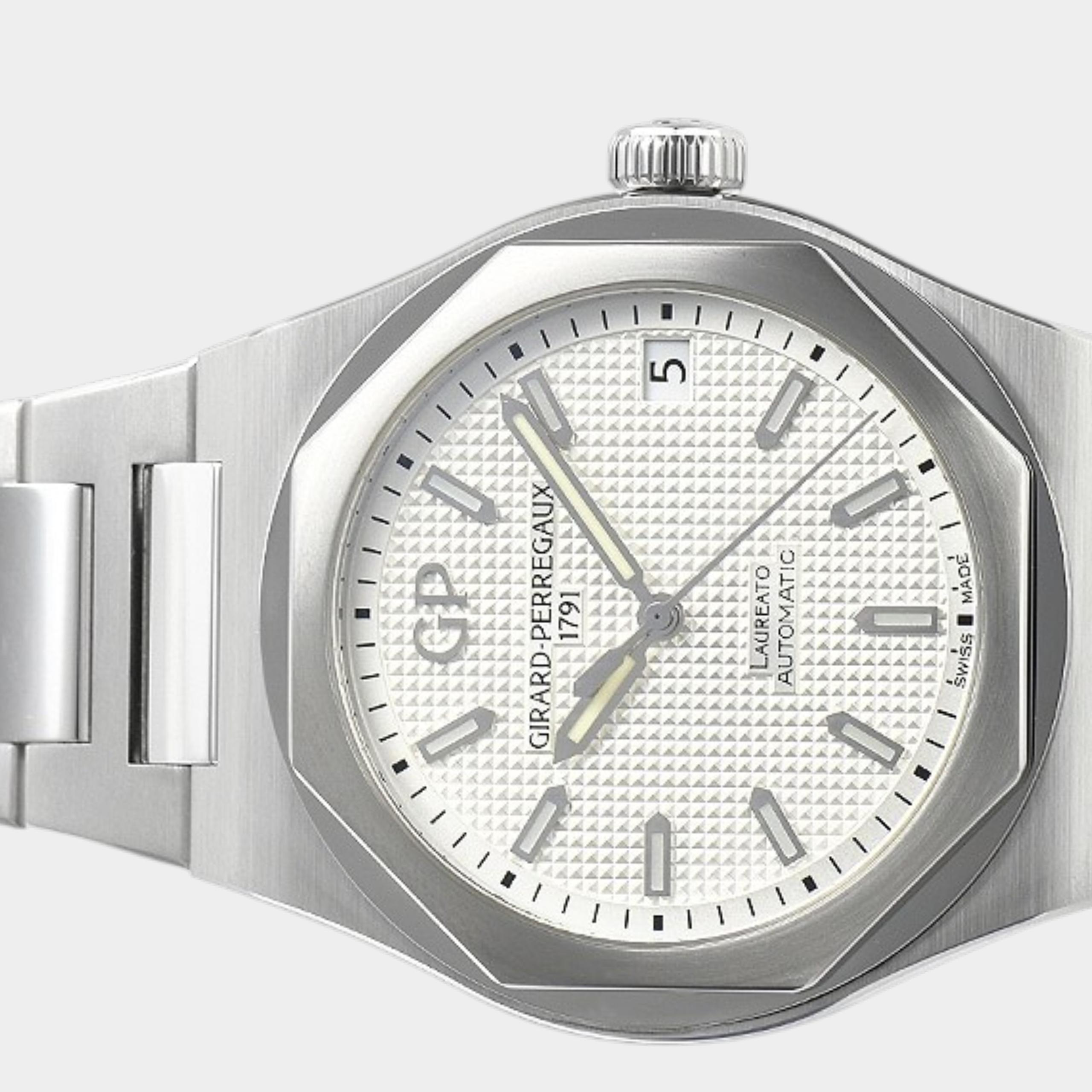 Girard Perregaux Laureato