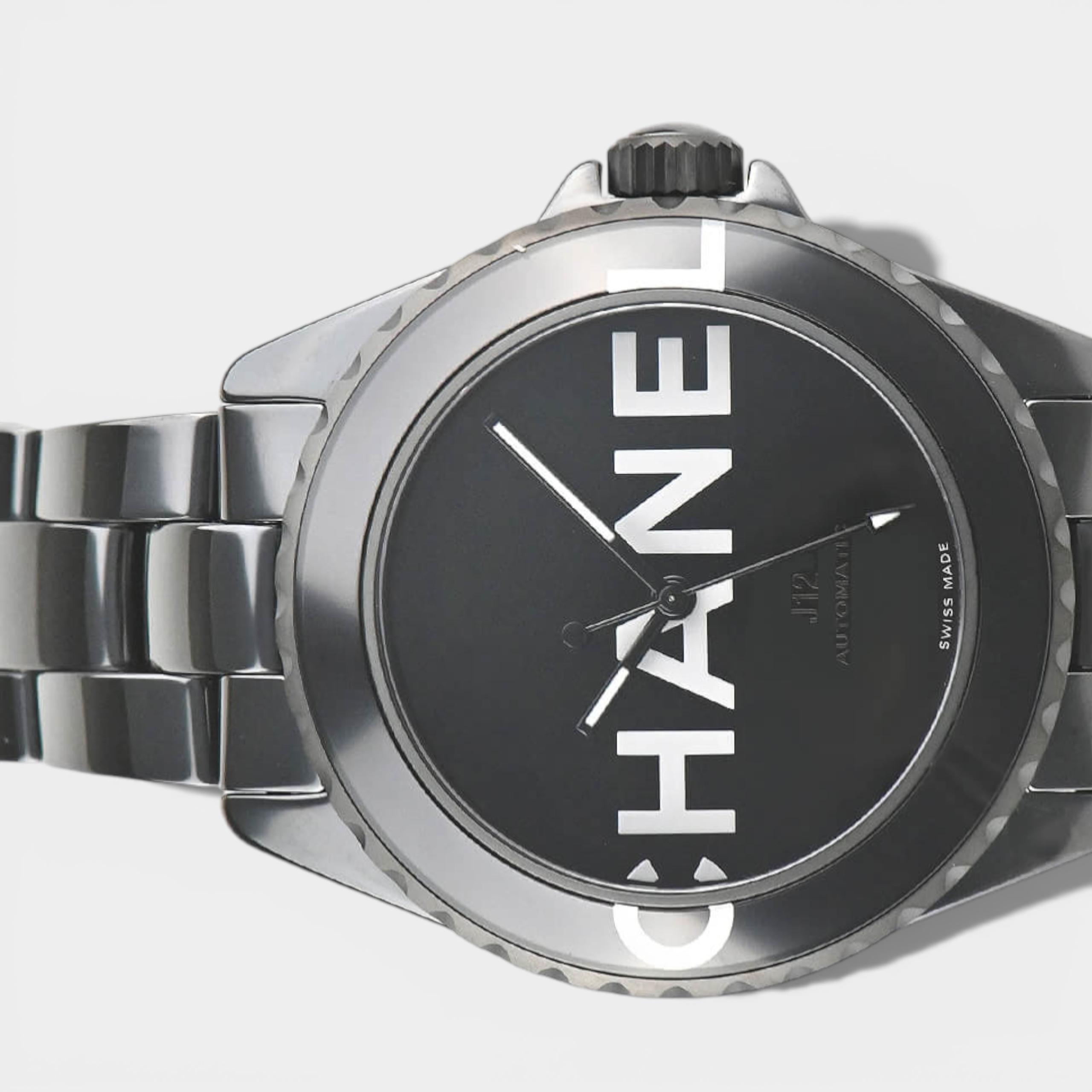 Chanel J12 H7418 | 38 mm, Used (Very good) — Switzerland