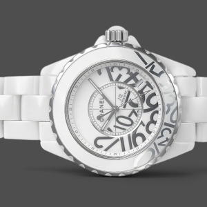 Chanel J12
