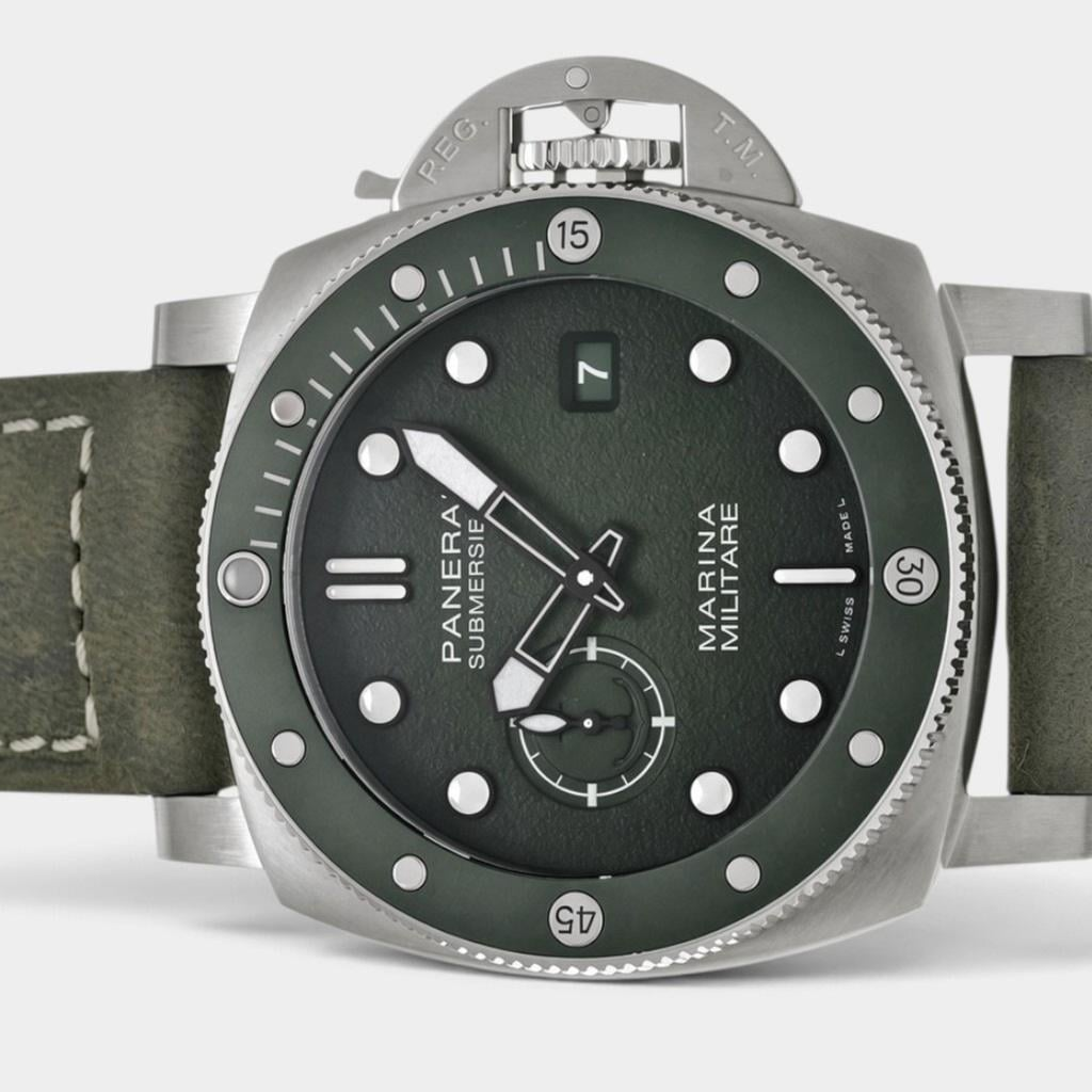 Panerai Submersible PAM 01697 | 44 mm, Used (Very good) — Buy in Switzerland
