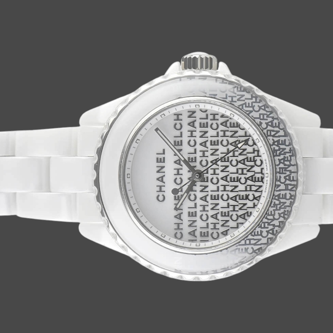 Buy Chanel J12 H7419 | 33 mm, Used (Very good) in Switzerland