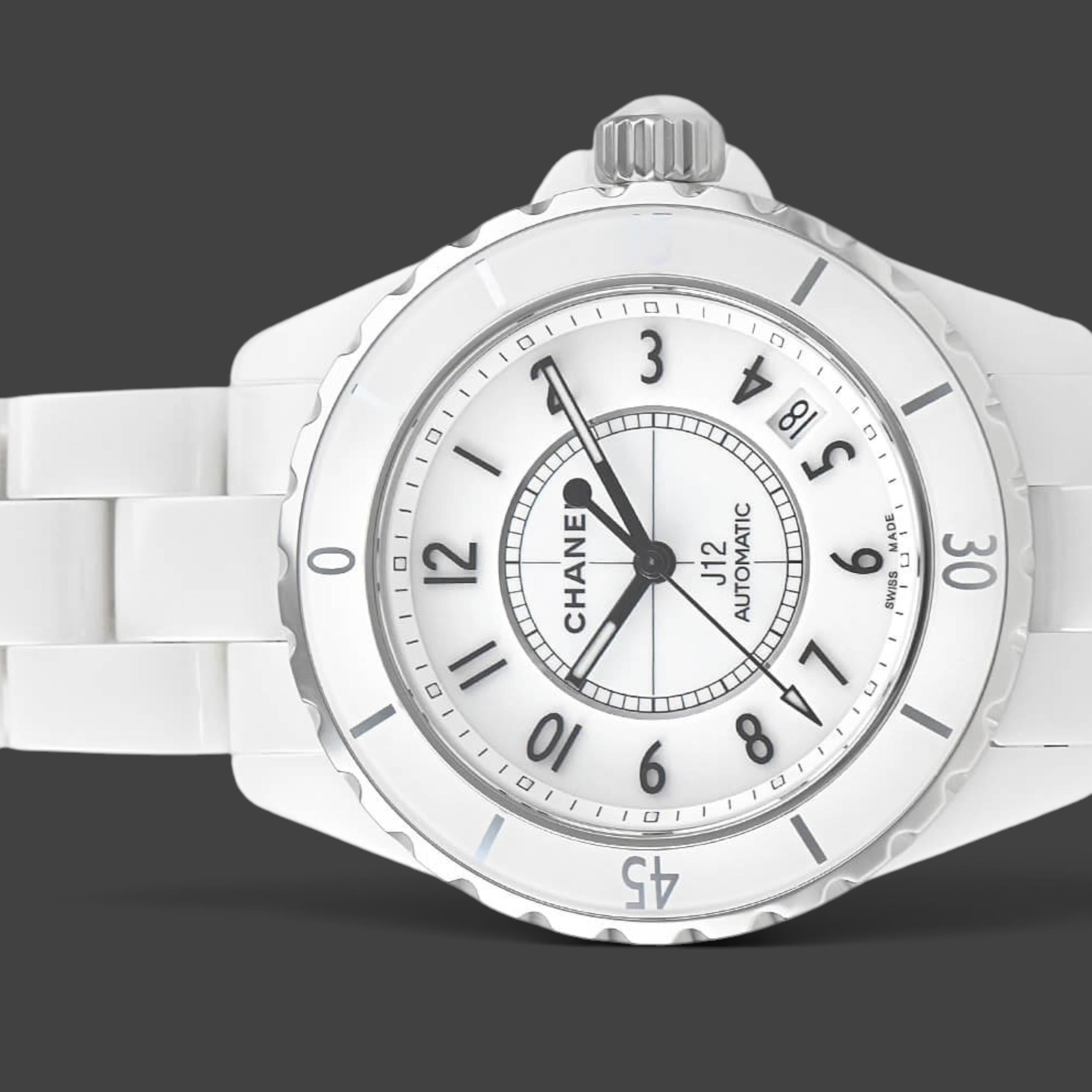 Chanel J12