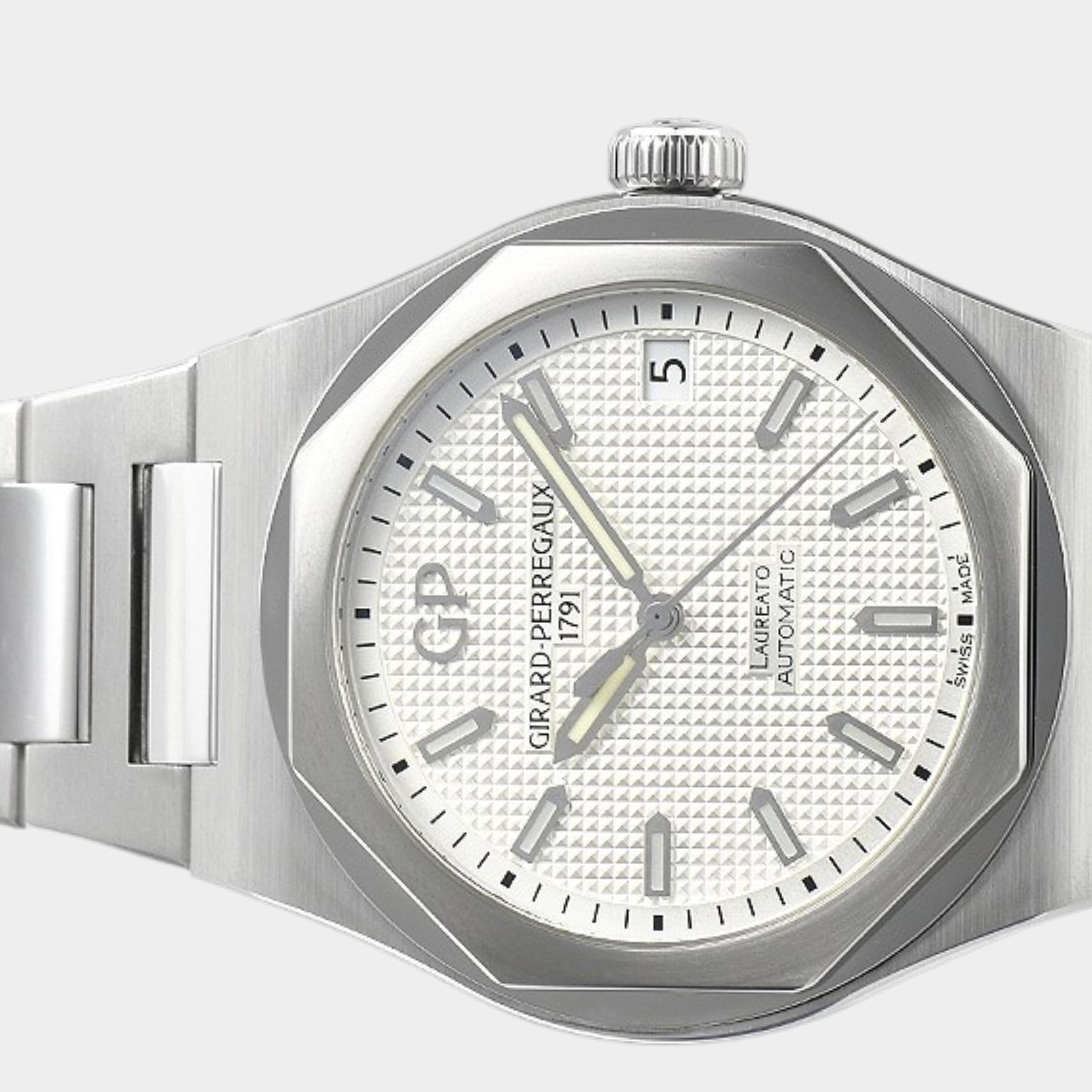 Girard Perregaux Laureato