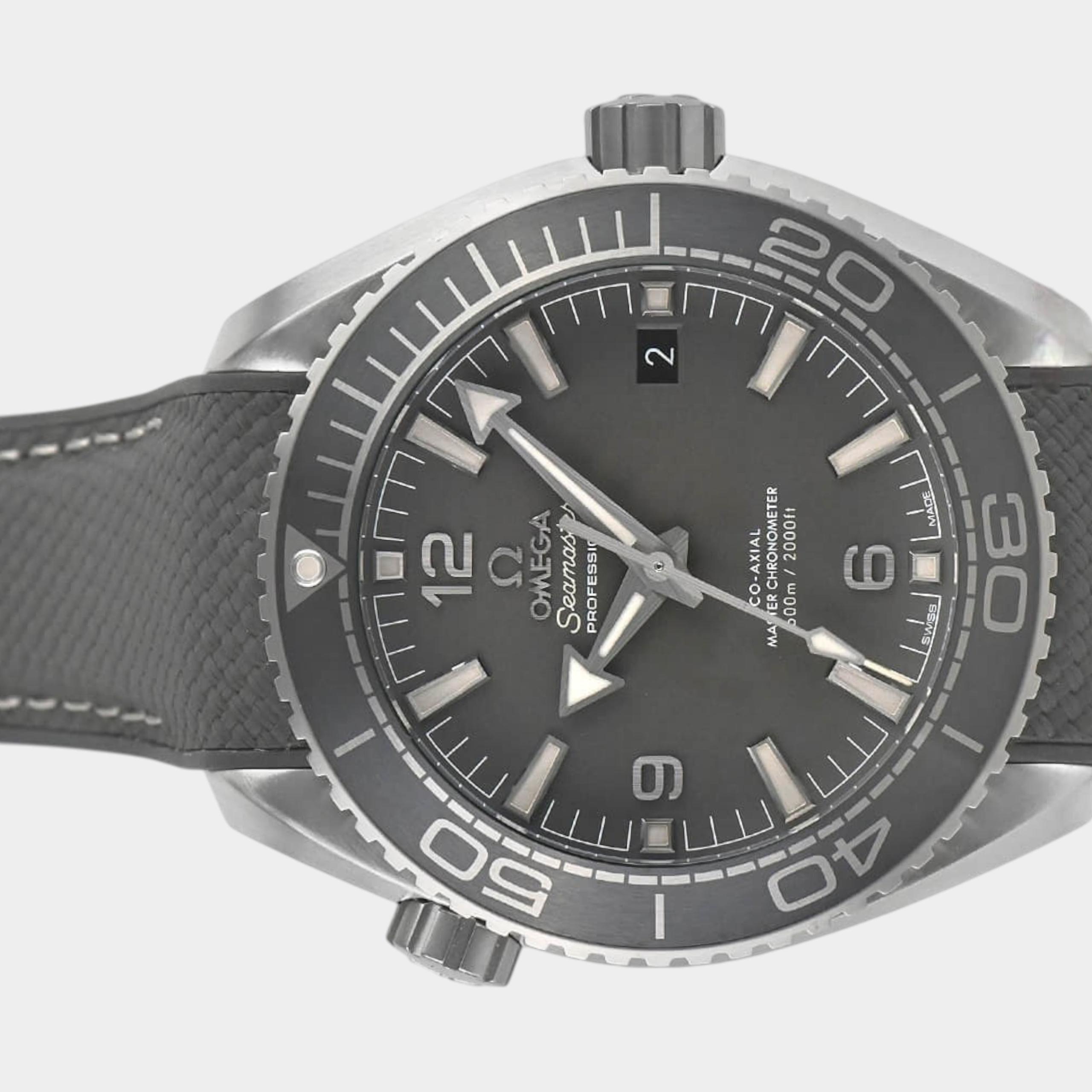 Omega Seamaster Planet Ocean 215.32.44.21.01.002 | Grey Dial Like new & unworn Men's watch/Unisex Buy in Switzerland